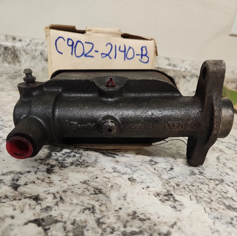 Nuevo de Lote Antiguo Cilindro Maestro de Freno con Depósito Mercury Montego 1968-1971 Ford Fairlane Foto 3 de 4