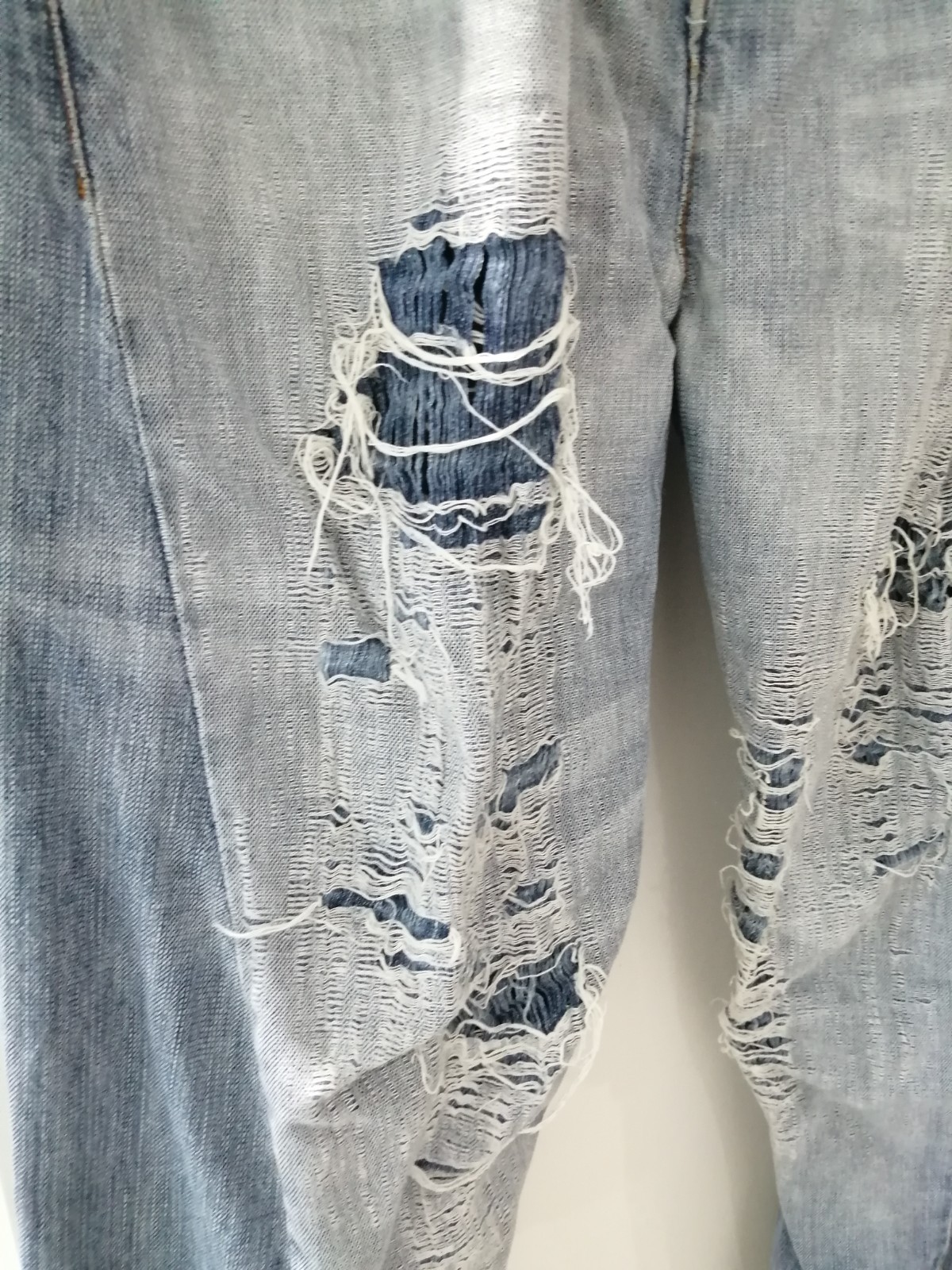 Very Rare Levi Original Ripped Torn Vintage Engineered Jeans 32 X 30 image 3