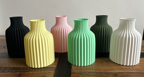 3D Printed Ornamental Vase - Dried Flower Vase - Ribbed Vase Flower Vase - Picture 5 of 15