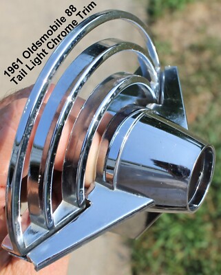 (1) OEM 1961 OLDSMOBILE 88, Starfire Chrome Tail Light Trim 5952020 Eighty Eight