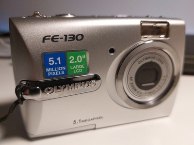 Olympus FE-130 - Digitalkamera - 5.1 MP - Kamera - Silber- Sehr Guter Zustand