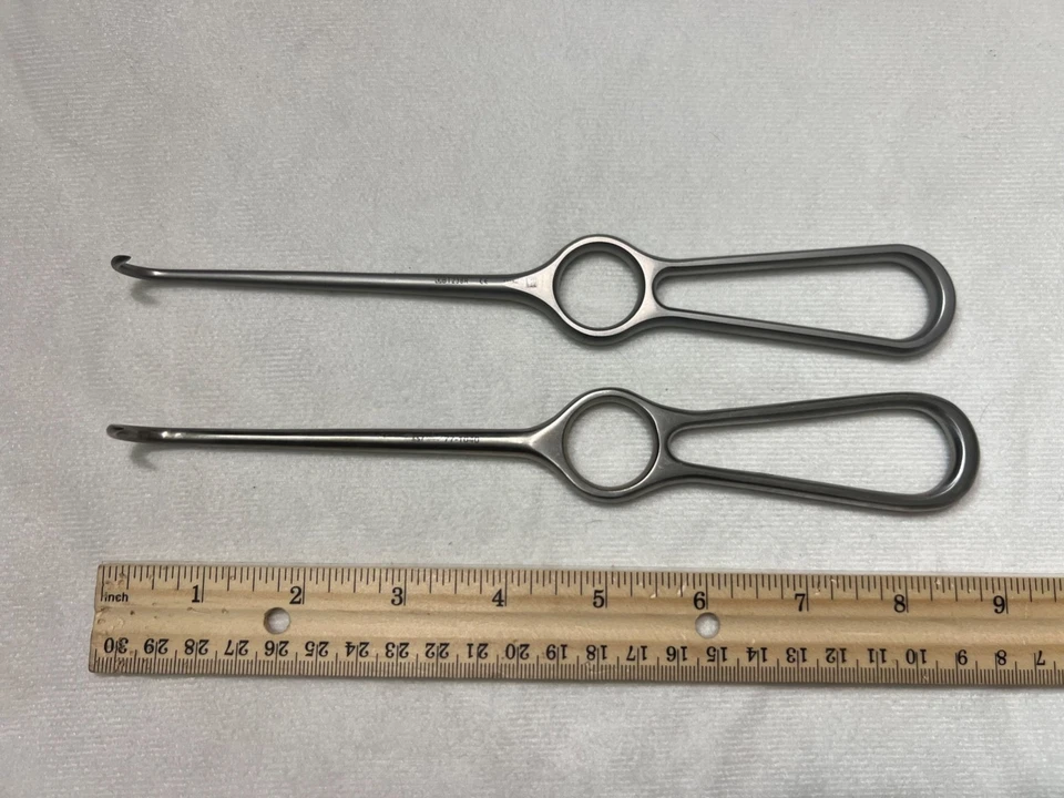 Aesculap BT238R & SSI Ultra 77-1040 Kocher Sharp Bone Hook Retractors 8-3/4" L - Image 4 of 4