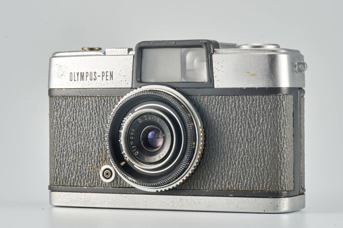 Olympus Pen/ F-Zuiko F3.5 28Mm/35Mm Half Frame Film Camera