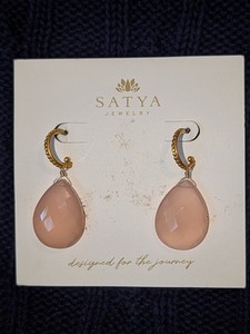 Authentic Satya Jewelry Benevolent Spirit Drop Earrings Pink Quartzite 18k Gold Plated 925