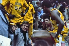 Playoffs Cleveland Cavaliers coach Bill Fitch in huddle with playe- Old Photo