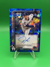 2025 Topps Chrome Update Series Sapphire Roki Sasaki RC Blue Auto /199