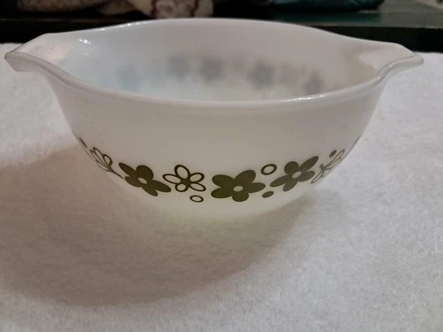 Pyrex Spring Blossom 1.5pint Cinderella Style Bowl