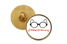 David Hockney signed badge Hockney glasses British Artist
