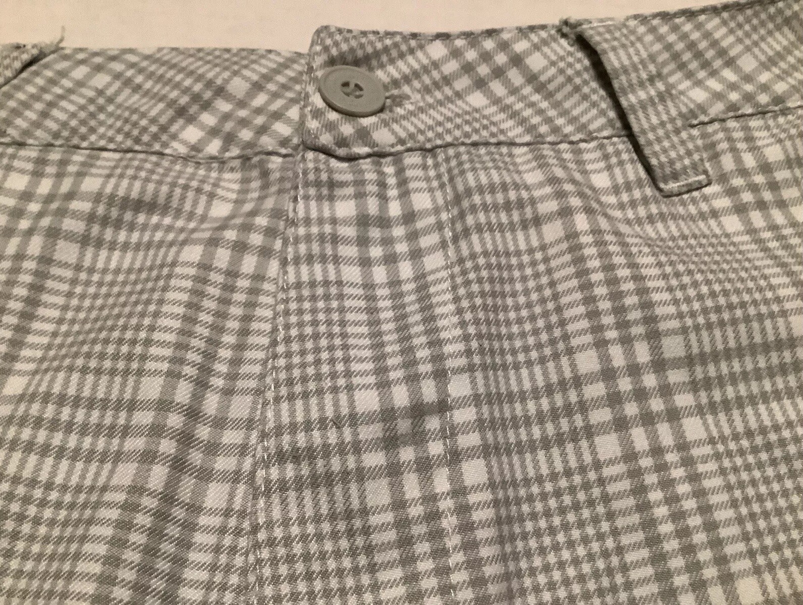 Quick Silver Men GrayWhite Plaid StripedChino Sho… - image 7