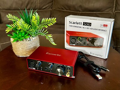 Focusrite SCARLETT SOLO 2-in, 2-out Scarlett Solo 3rd Gen USB Audio Interface