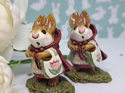 Wee Forest Folk Bunny B-13 - Día de viento con tulipán en bolsa (solo una estatuilla) - Imagen 6 de 10