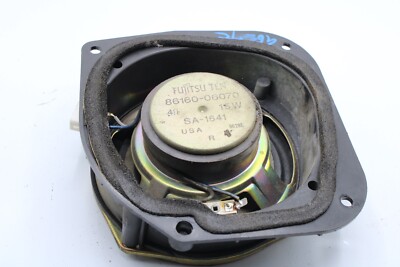 1992 - 1996 TOYOTA CAMRY FRONT RIGHT DOOR SPEAKER 86160-06070