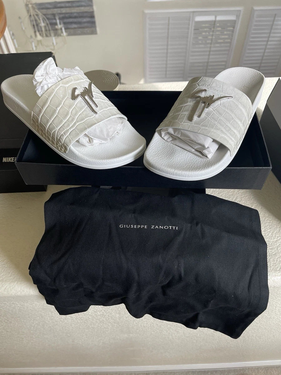 giuseppe zanotti NIB white leather logo pool slide Giuseppe Zanotti Logo Slides - White | Garmentory main image 3