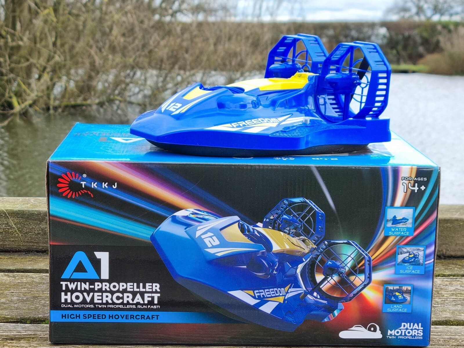 RC Hovercraft Toy Remote Control speed Boat Racing RTR Model 2.4ghz 4Ch