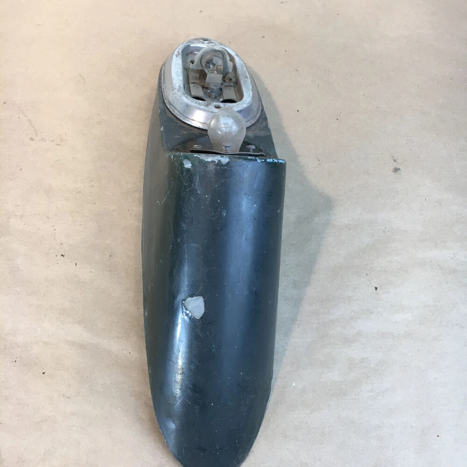 OEM 1956-1962 MG MGA 1600 Lucas Lámpara Trasera Conjunto Luz Pieza Original Foto 3 de 4