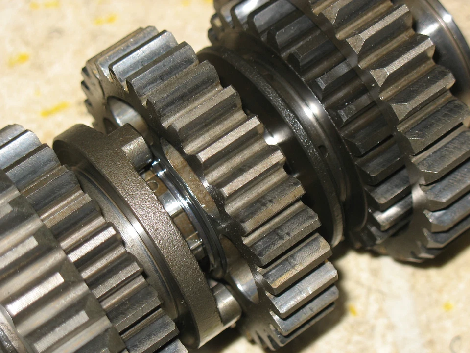 81 JUEGO DE ENGRANAJES DE TRANSMISIÓN SUZUKI GS1000 GS 1000 Foto 4 de 4