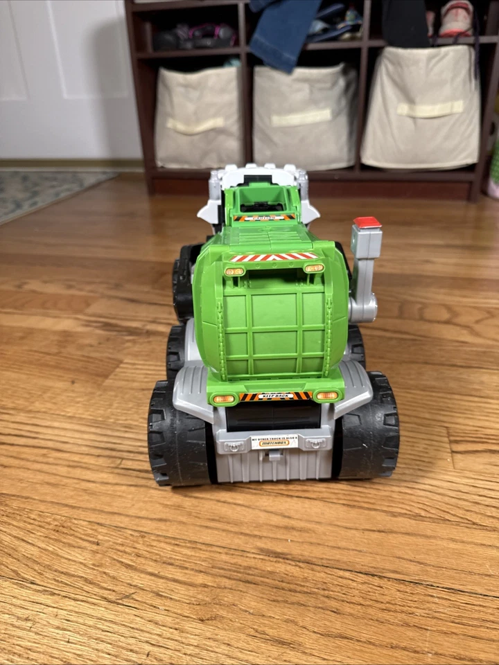 Matchbox Stinky The Garbage Truck 2009 Mattel Toy Talks Lights Up - Image 3 of 4