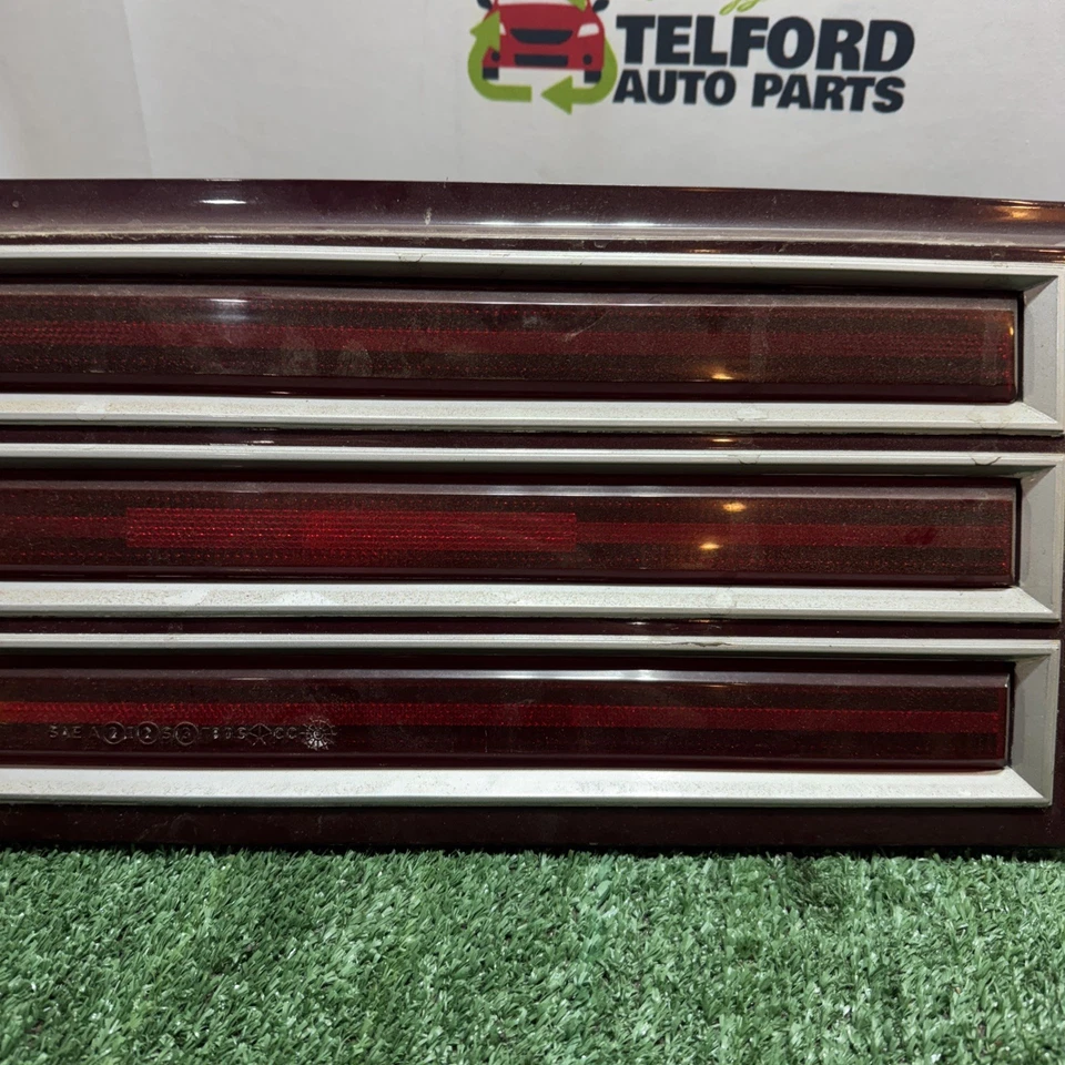 USED 1980 1981 1982 Chrysler Cordoba Tail Light (PAIR) - Image 3 of 4