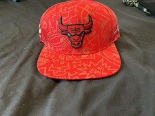 Chicago Bulls SEE RED Playoff SNAPBACK HAT SGA 4/22/22 NBA Artist Series NWOT