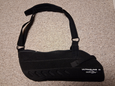 DonJoy UltraSling III shoulder support sling Large Adult