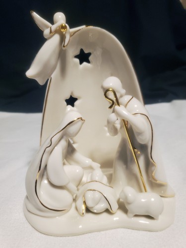 Porcelain Nativity Set /Holy Family Avon Christmas 2005 Holiday W/Box