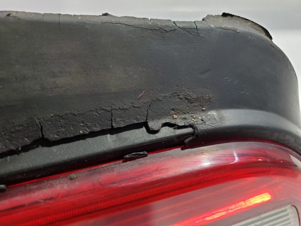 Luz trasera izquierda 1991 1992 1993 1994 1995 Acura Legend OEM tiene grietas solares Foto 2 de 4