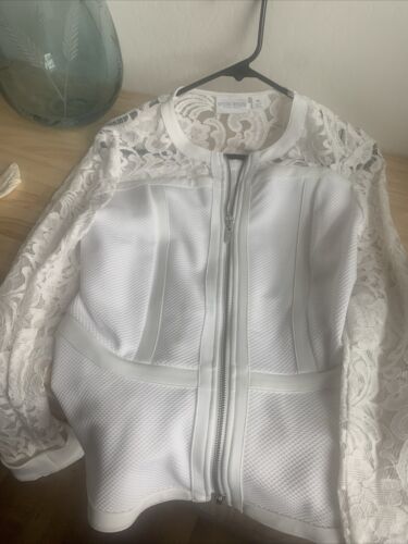 bisou bisou jacket White With Lace Sleeves Medium NWOT - Picture 2 of 7