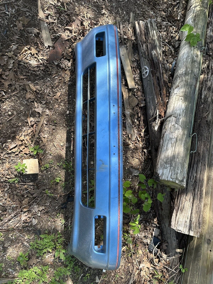 Conjunto de cubierta de parachoques delantero Summit Colt Mirage 89-92 OEM Foto 3 de 3