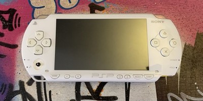 PSP-3000 Pearl White Handheld-System fehlt Analog Gummi, hat Ersatzschläger