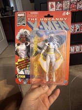 Marvel Legends Retro Storm White outfit