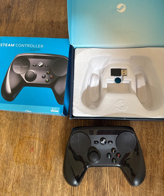 Valve Steam Controller 2015 Model 1001 w/ USB Dongle & Original Box - Used once
