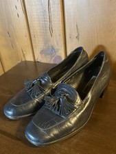 Vintage Cole Haan Black Leather Tassel Heeled Loafers Made in Italy Women's 6 B
