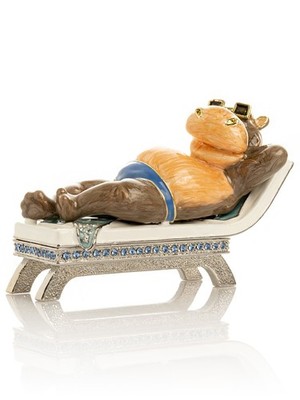 Keren Kopal hippopotamus sunbathing Trinket box Decorated with Austrian Crystals