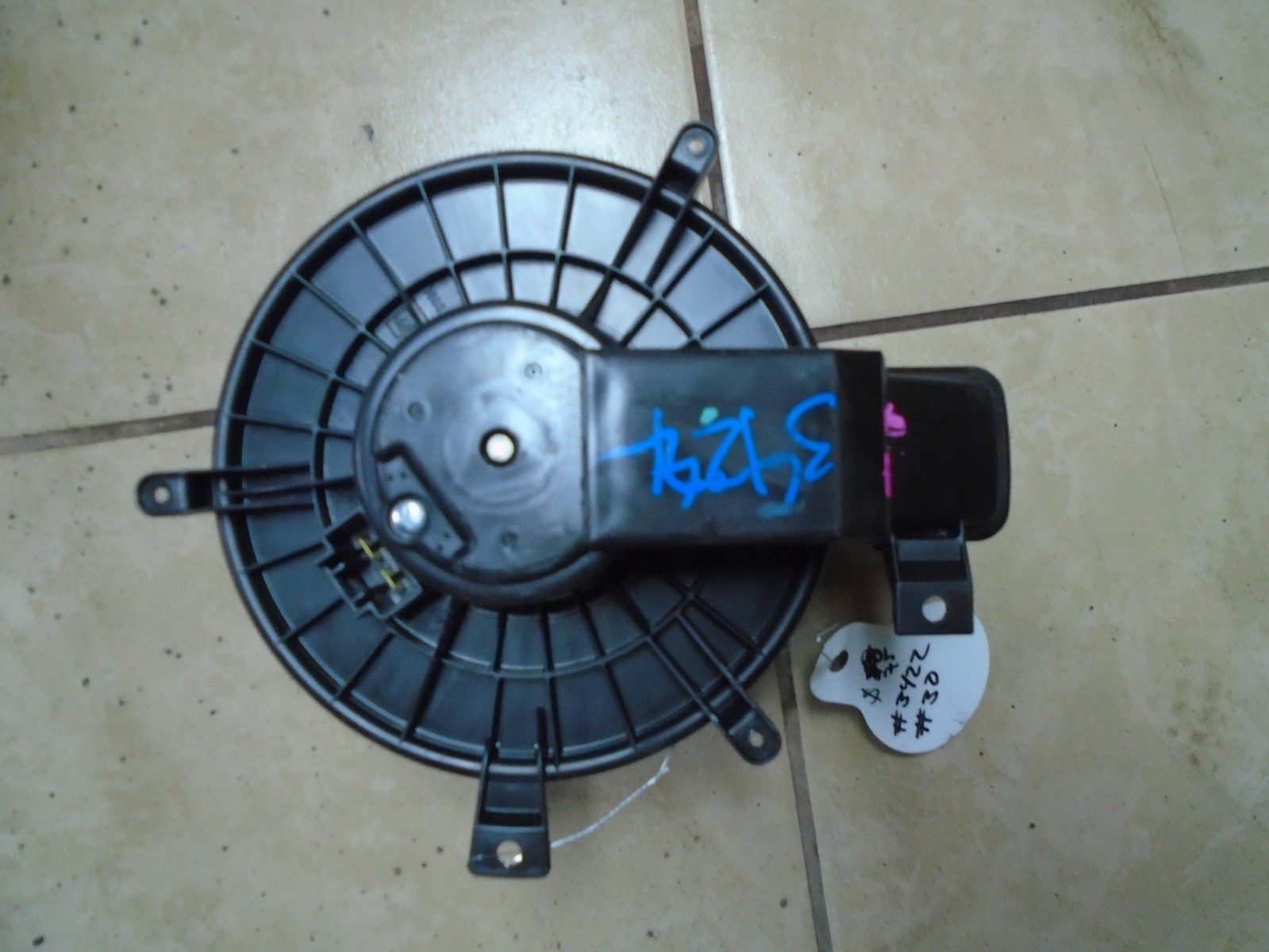 2014 - 2017 Maserati Ghibli S Q4 M157 Blower Motor HVAC Air Vent Fan Cage OEM