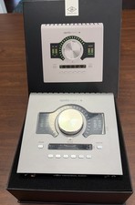 Universal Audio Apollo Twin X Quad Essentials Gen 2 Thunderbolt Audio Interface
