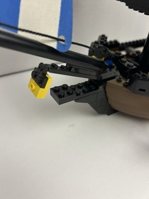 LEGO Pirates 6274 Caribbean Clipper INCOMPLETE Set 95% With Mini Figures