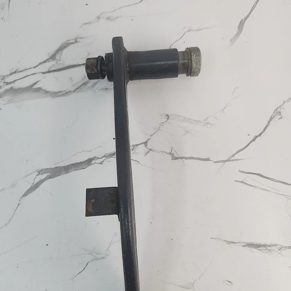 1963 Oldsmobile Cutlass F85 автоматическая коробка передач тормоз педаль w монтажный болт - Изображение 2 из 4