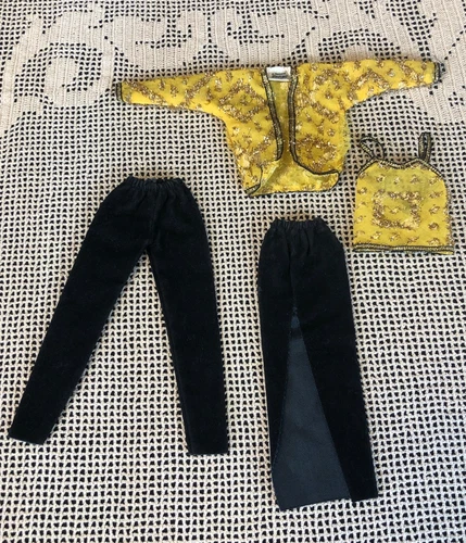 Vintage BARBIE Oscar De La Renta Series VII #9261 Black Gold Outfit