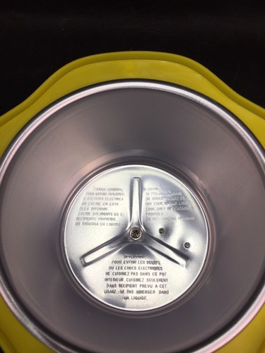 Cook’s Essentials Yellow Pepper Slow Cooker *Missing Ceramic Insert* - Picture 6 of 11
