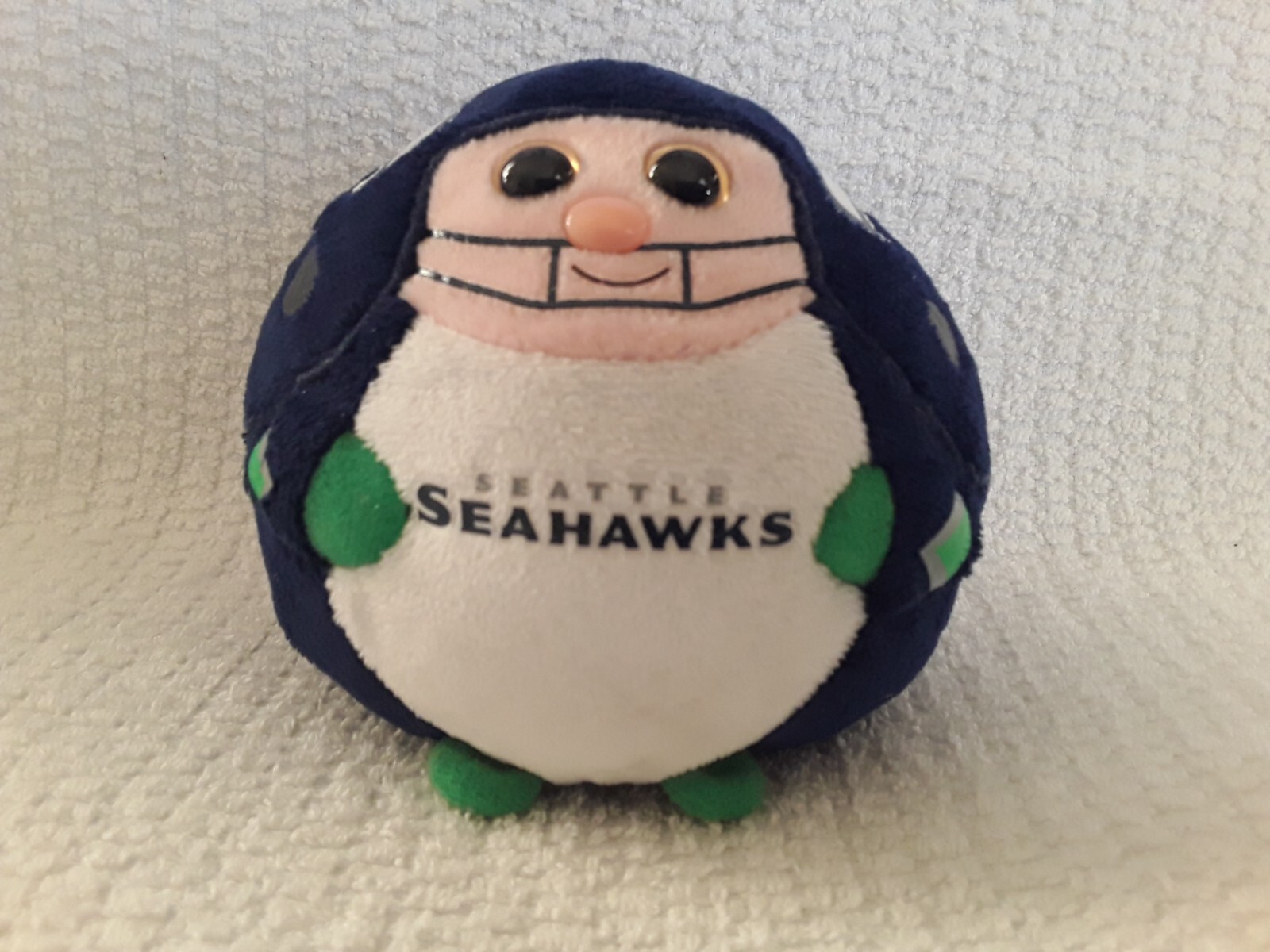 SEATTLE SEAHAWKS Beanie PLUSH Toy Football Player Stuffed Ball 5"  2012