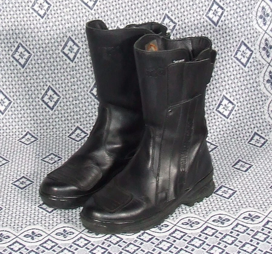 Altberg motorcycle hot sale boots for sale