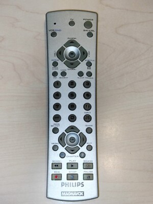 SILVER PHILIPS MAGNAVOX UNIVERSAL TV VCR DVD CABLE SAT REMOTE CONTROL CL-015