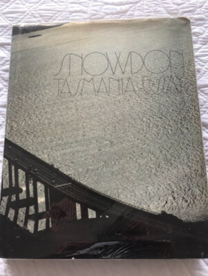 LORD DON ／don Tasmania essay Snowdon: Tasmania Essay Text by Trevor Wilson First Edition