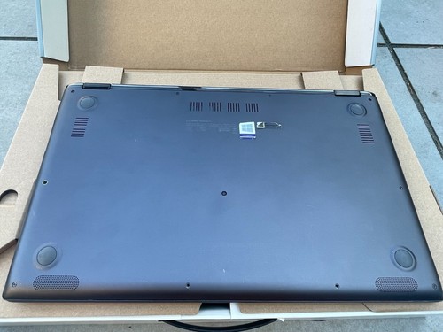 Laptop - tablet 2in1 Asus Zenbook Flip 15,6” i7 500 GB UX562FD + case & stylus - Zdjęcie 6 z 20
