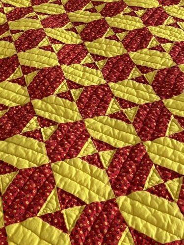 Quilte patchwork FULL/QUEEN jaune rouge calico 76 x 78 matelassée à la main - Photo 1/8