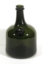 Vintage COLONIAL WILLIAMSBURG WINERY MALLET BOTTLE Olive Blown Glass Wine Liquor