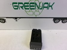 HONEYWELL UDC3000 TEMP CONTROLLER USED FREE SHIPPING!!!!!!!!!