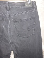 AMERICAN EAGLE STRIGID DISTRESSED MOM JEAN SIZE 4 R ... WOW