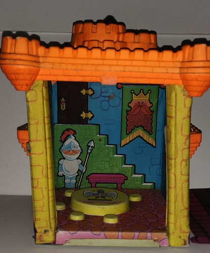 VINTAGE LIDDLE KIDDLES KASTLE 1965 MATTEL Not Complete ,Read - Picture 4 of 17