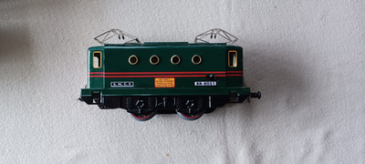 Hornby Hachette locomotive  type BB8051 verte
